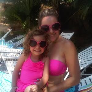 Meet your Posher, Carolina